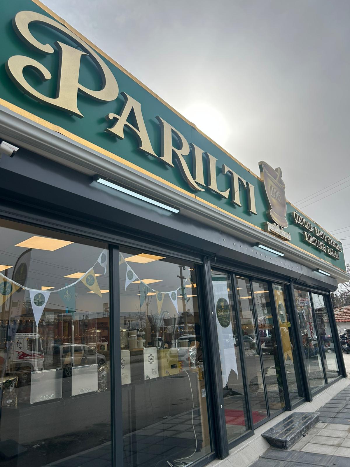 Parıltı Baharat Kuruyemiş 